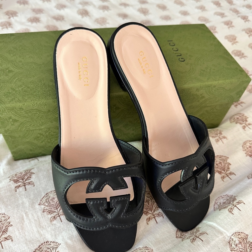 Gucci Black Leather Logo Slide Sandals